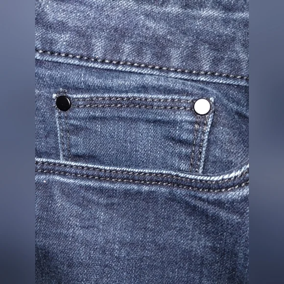 Croft and Barrow classic fit sz 16 short EUC - Picture 6 of 10